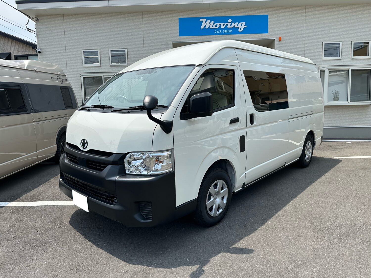 【未使用車】WORKVOX SEDONA type4 アイアン＆ウッドのおしゃれな内装 室内は広々快適